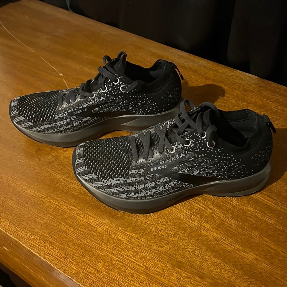 Brooks Levitate 3